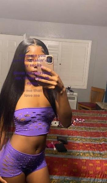 Seanna, 21  female escort, Grand Rapids