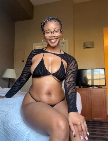 Dolce, 21  female escort, Grand Rapids