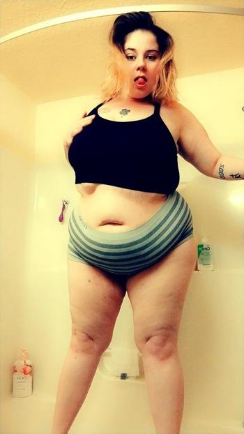 Nikki , 25  female escort, Grand Rapids