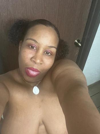 Jewels, 30  female escort, Grand Rapids
